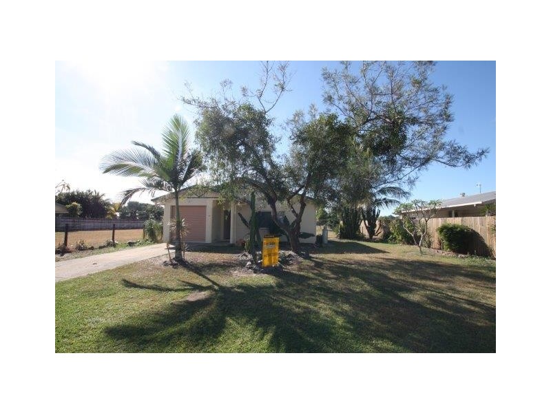19 Allamanda Street, Cooya Beach QLD 4873
