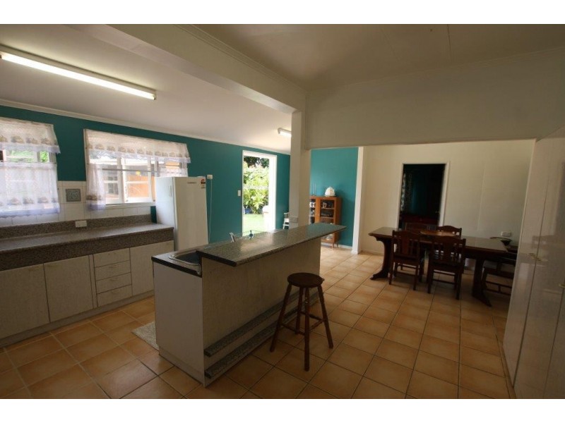 44 Alchera Drive, Mossman QLD 4873