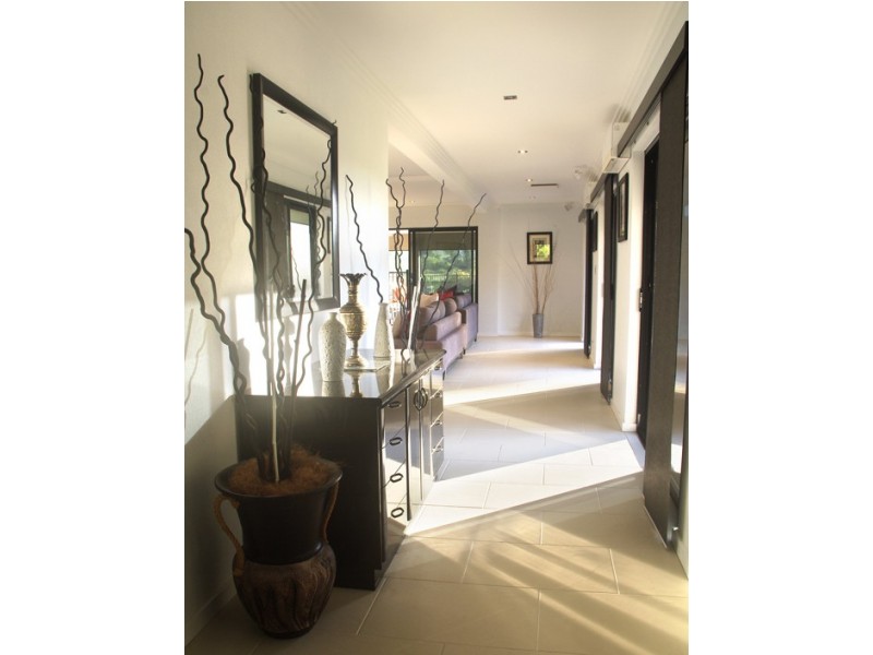 83 Mitre Street, Port Douglas QLD 4877