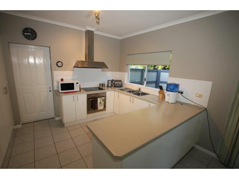 1/8 Atoll Close, Port Douglas QLD 4877