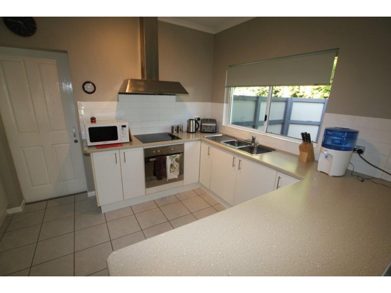1/8 Atoll Close, Port Douglas QLD 4877