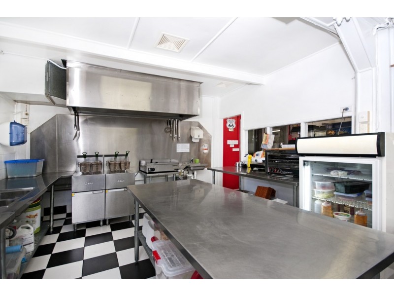 42 Marine Parade, Newell Beach Takeaway, Newell QLD 4873