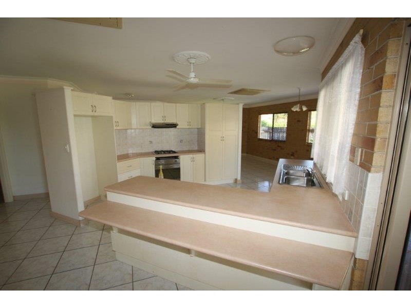 16 Forest Glen Road, Mossman QLD 4873