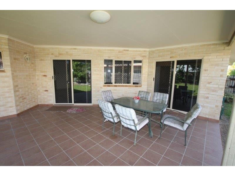 16 Forest Glen Road, Mossman QLD 4873