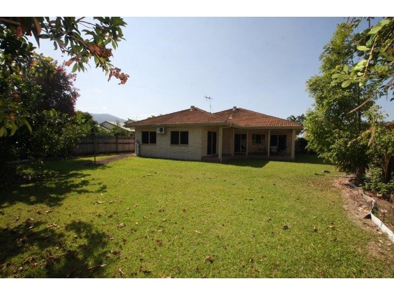 16 Forest Glen Road, Mossman QLD 4873