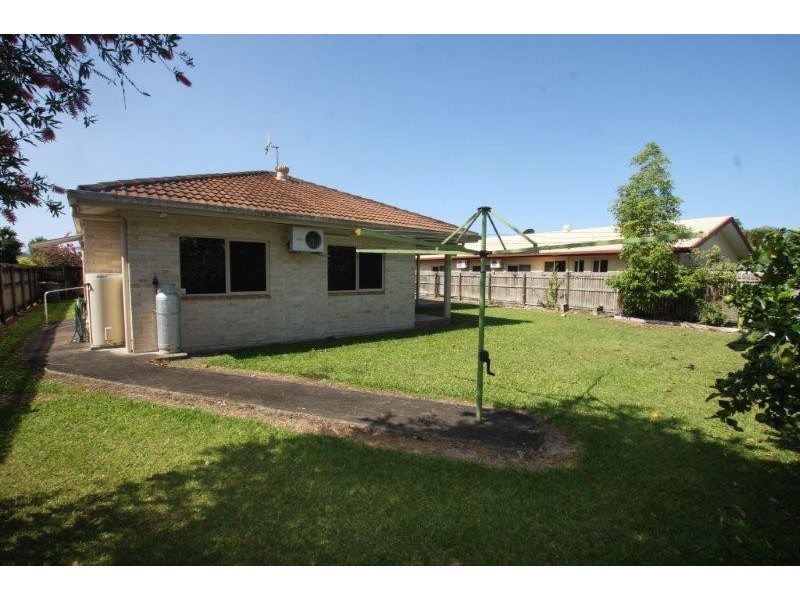 16 Forest Glen Road, Mossman QLD 4873