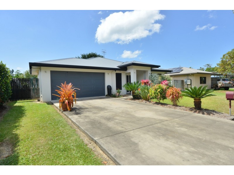 9 Satinash Street, Mossman QLD 4873