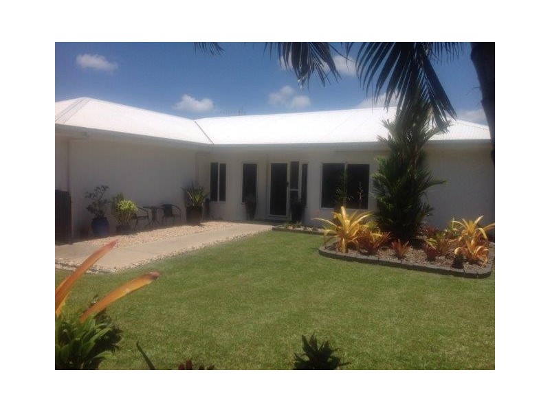 48 Johnston Road, Mossman QLD 4873