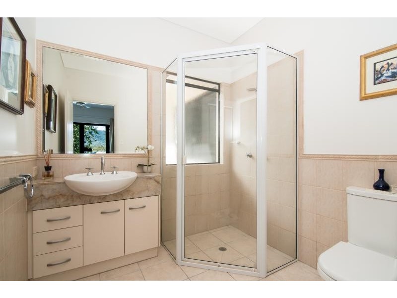 Villa 3 Thornton West, 11-17 St Crispins Avenue, Port Douglas QLD 4877