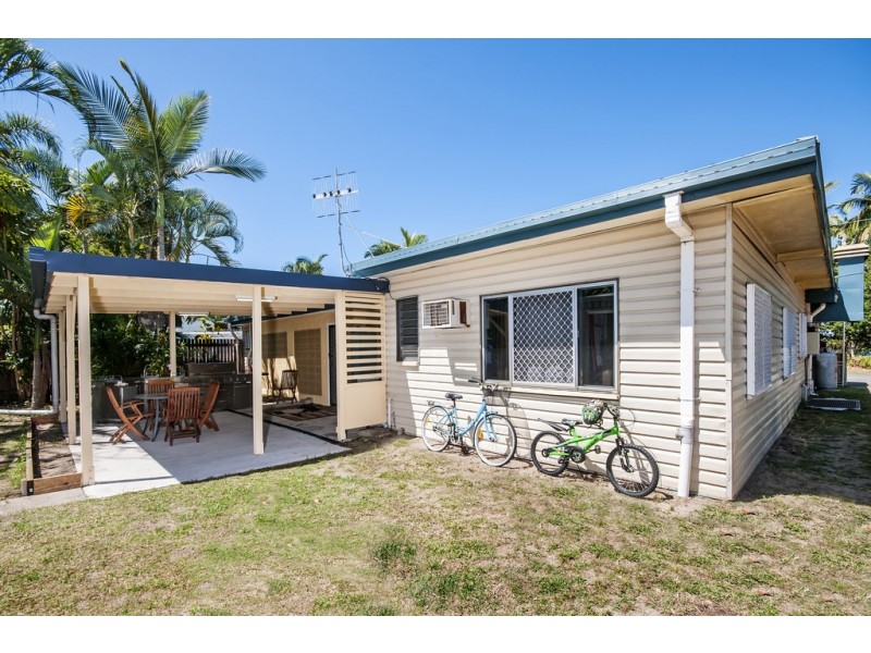 42 Marine Pde, Newell Beach, Newell QLD 4873 Raine & Horne Mossman