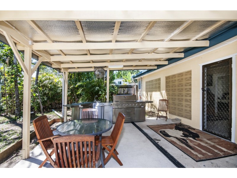 42 Marine Pde, Newell Beach, Newell QLD 4873 Raine & Horne Mossman