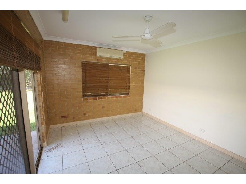 16 Forest Glen Road, Mossman QLD 4873