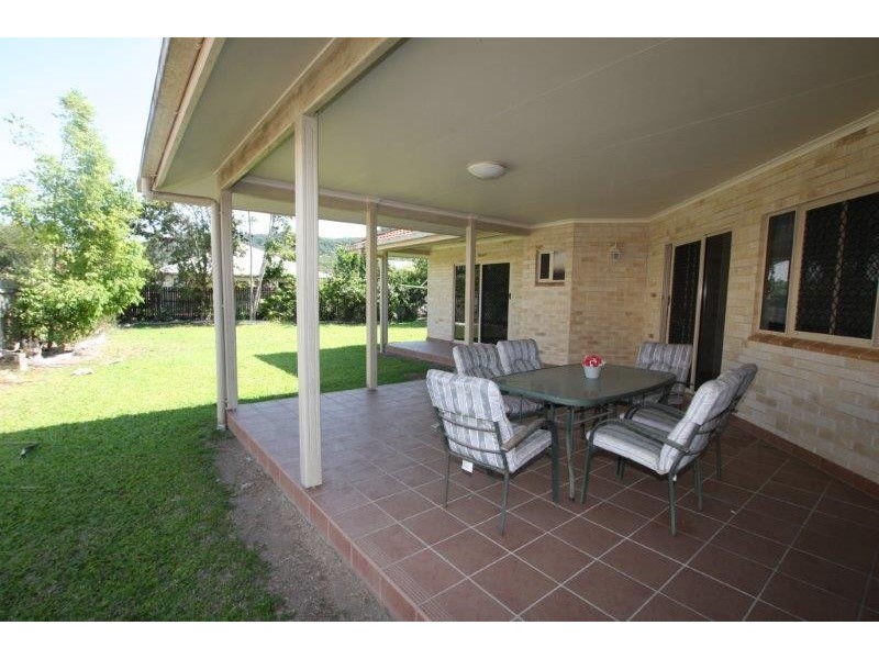 16 Forest Glen Road, Mossman QLD 4873