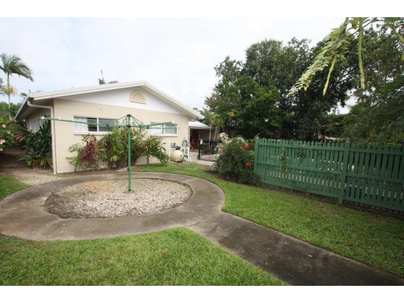 15 Opal Street, Port Douglas QLD 4877