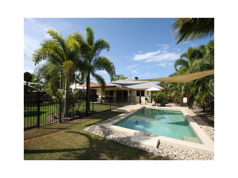 6 Oriole Street, Port Douglas QLD 4877