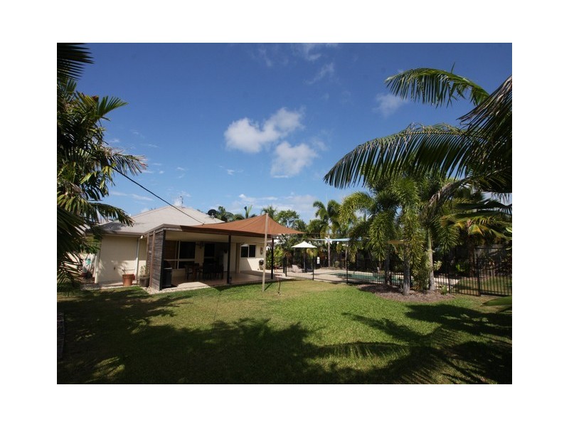6 Oriole Street, Port Douglas QLD 4877
