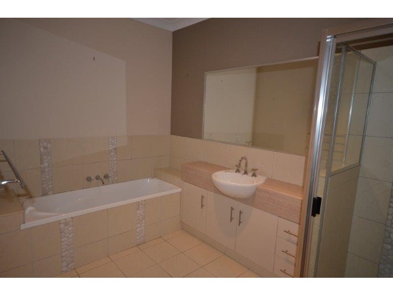 4 Shearwater Street, Port Douglas QLD 4877