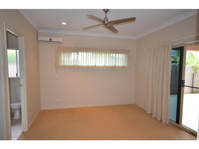 4 Shearwater Street, Port Douglas QLD 4877