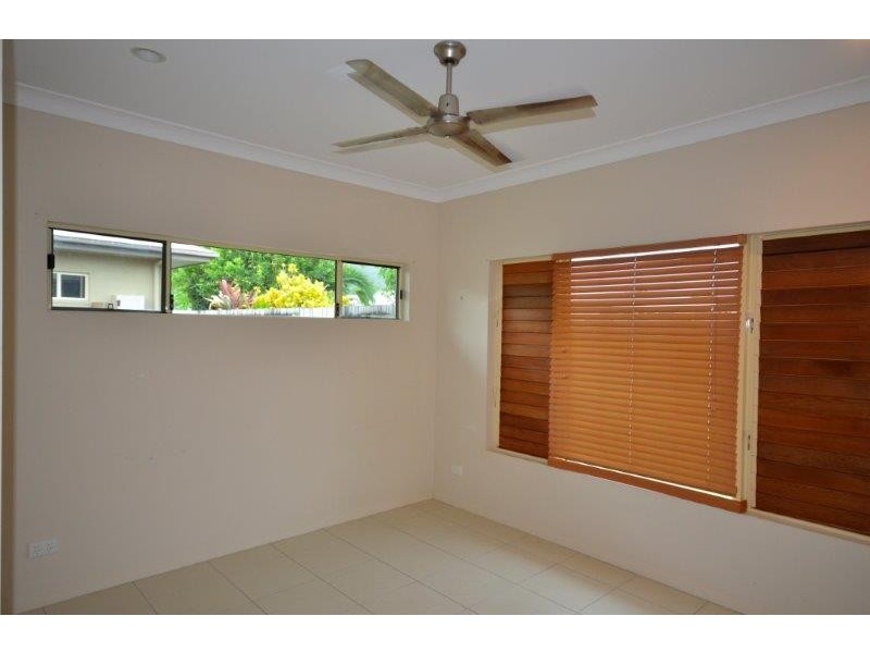 4 Shearwater Street, Port Douglas QLD 4877