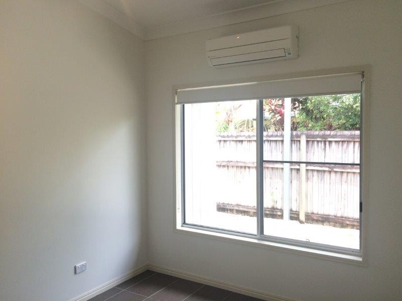 8 Waratah Close, Mossman QLD 4873