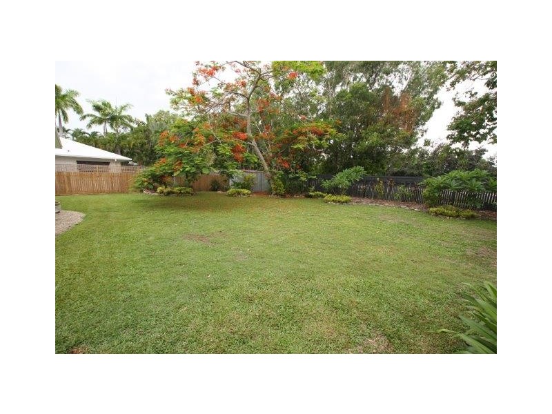 3 Jewel Close, Port Douglas QLD 4877