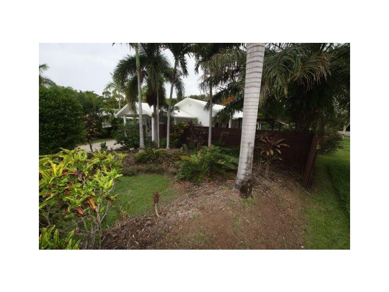 3 Jewel Close, Port Douglas QLD 4877