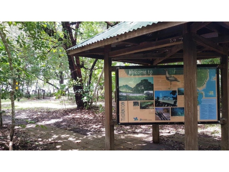 8 Cape Trib Road THORNTON BEACH, Daintree QLD 4873