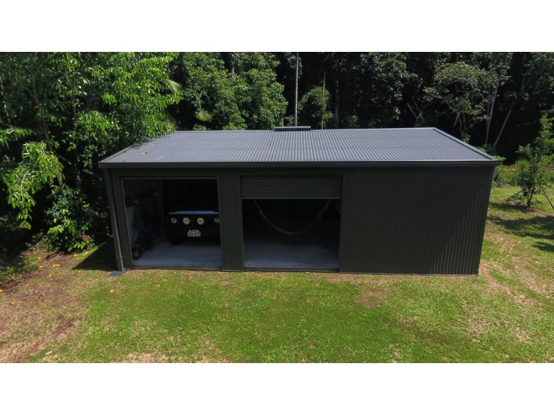 8 Cape Trib Road THORNTON BEACH, Daintree QLD 4873
