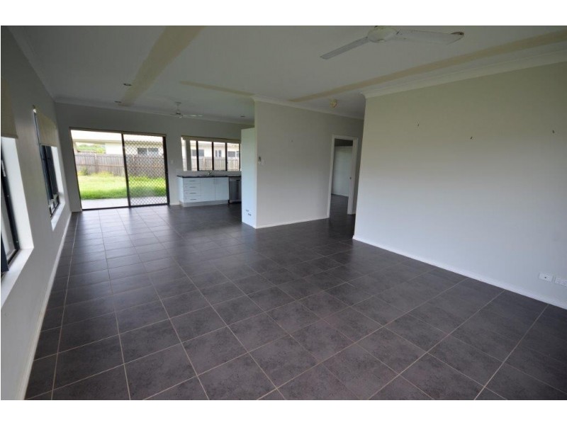 14 Dulku Close, Port Douglas QLD 4877