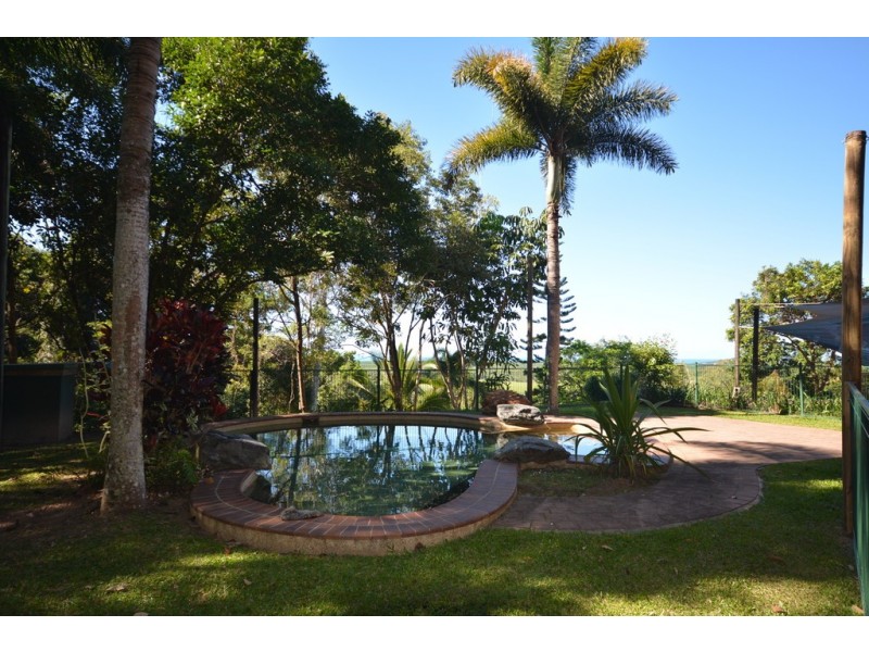 14 Ocean View Road, Port Douglas QLD 4877