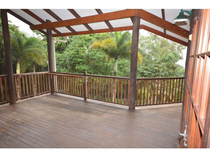 14 Ocean View Road, Port Douglas QLD 4877