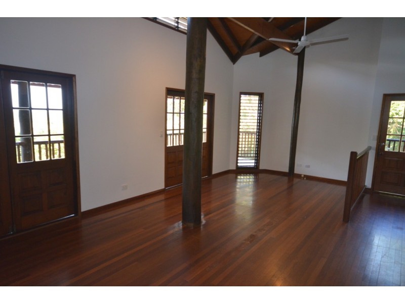 14 Ocean View Road, Port Douglas QLD 4877