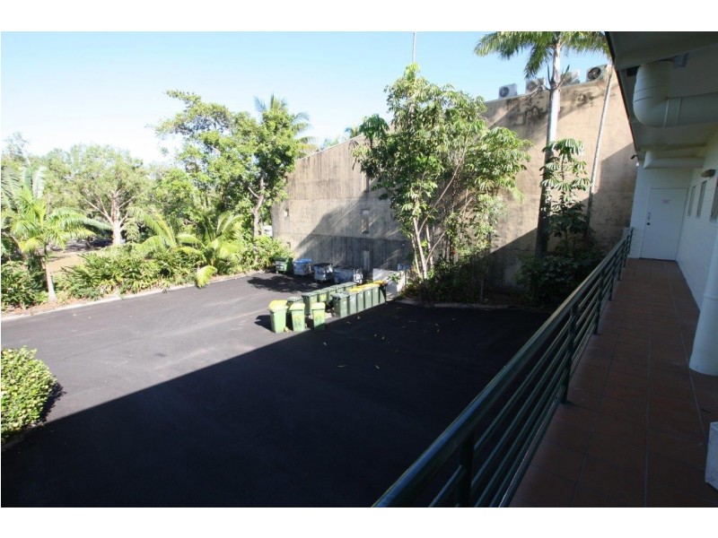 Shop 6/ 43 Macrossan St, Port Douglas QLD 4877