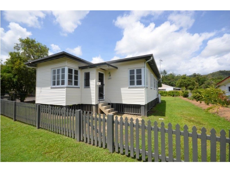 49 Pringle Street, Mossman QLD 4873
