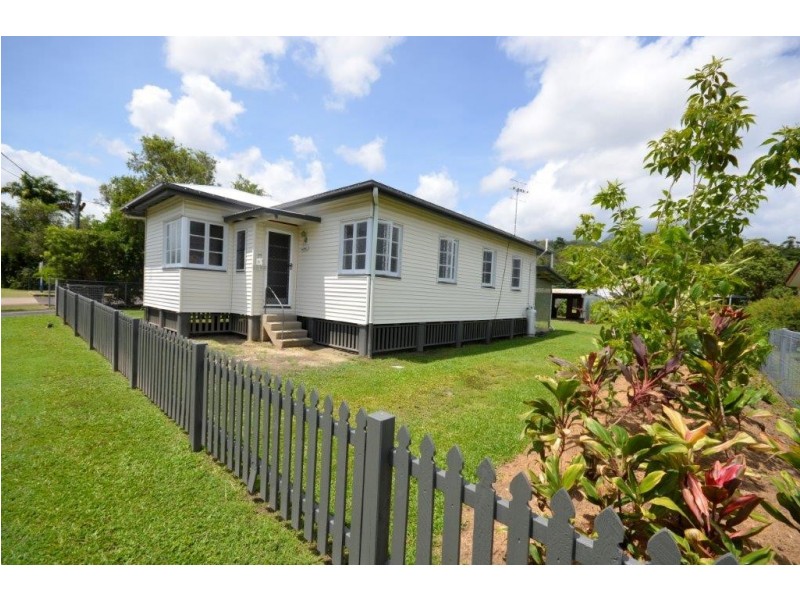 49 Pringle Street, Mossman QLD 4873
