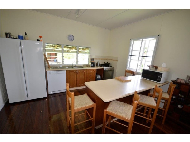 49 Pringle Street, Mossman QLD 4873
