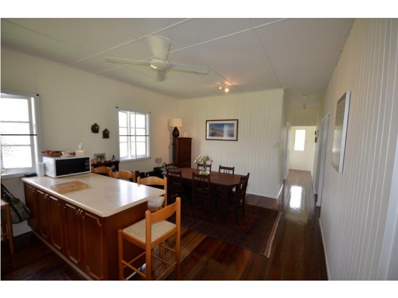 49 Pringle Street, Mossman QLD 4873