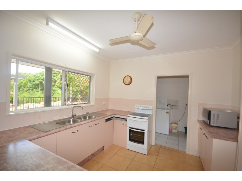 21 Reynolds Road, Oak Beach QLD 4877