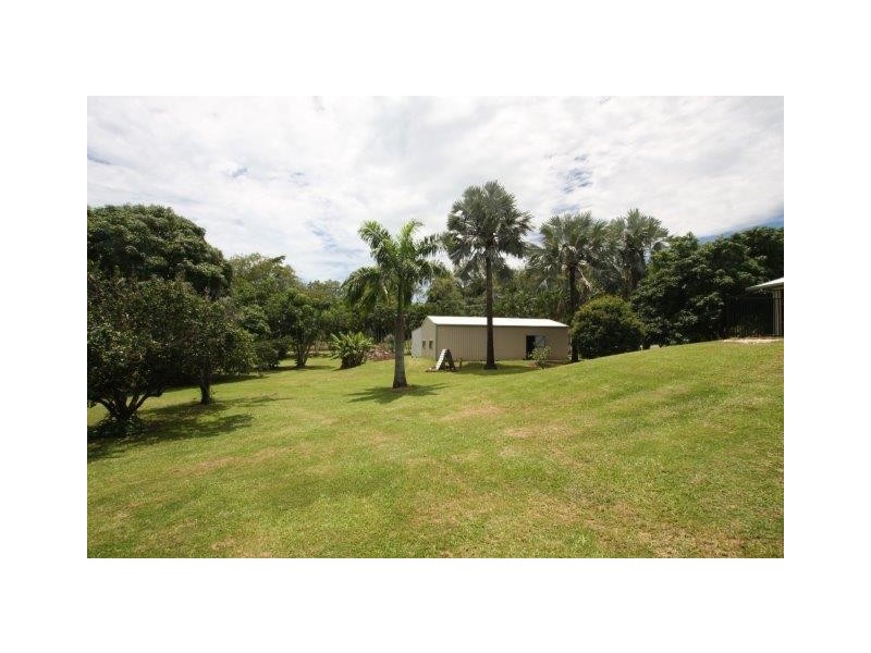 21 Reynolds Road, Oak Beach QLD 4877