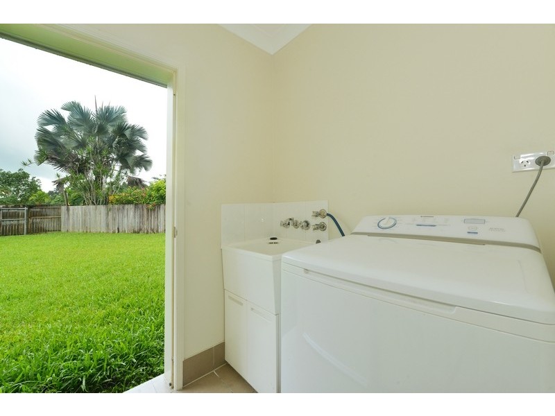 7 Forest Glen Drive, Mossman QLD 4873