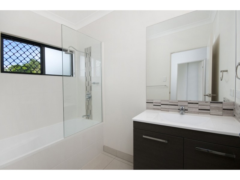 9 Dulku Close, Port Douglas QLD 4877