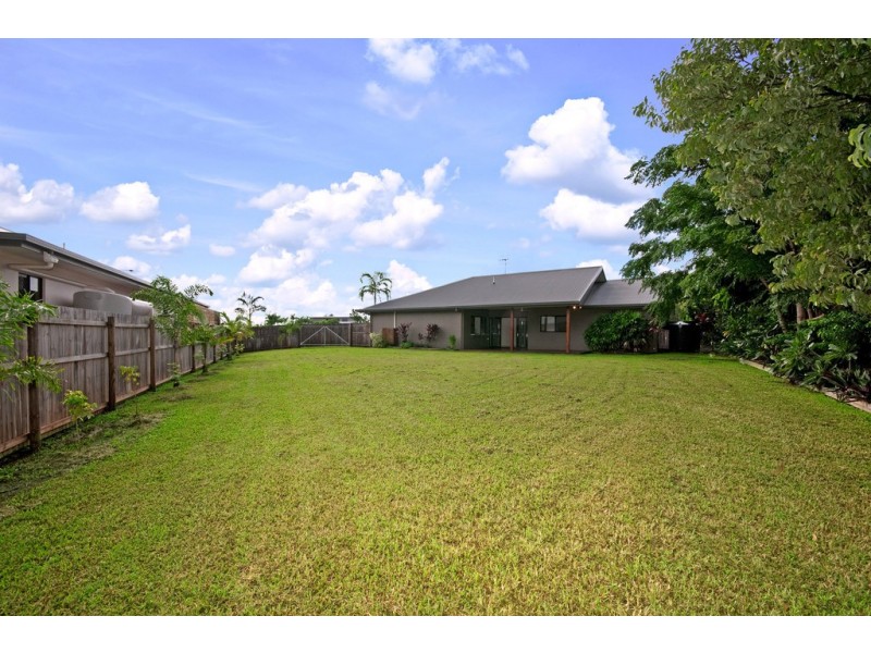 9 Dulku Close, Port Douglas QLD 4877