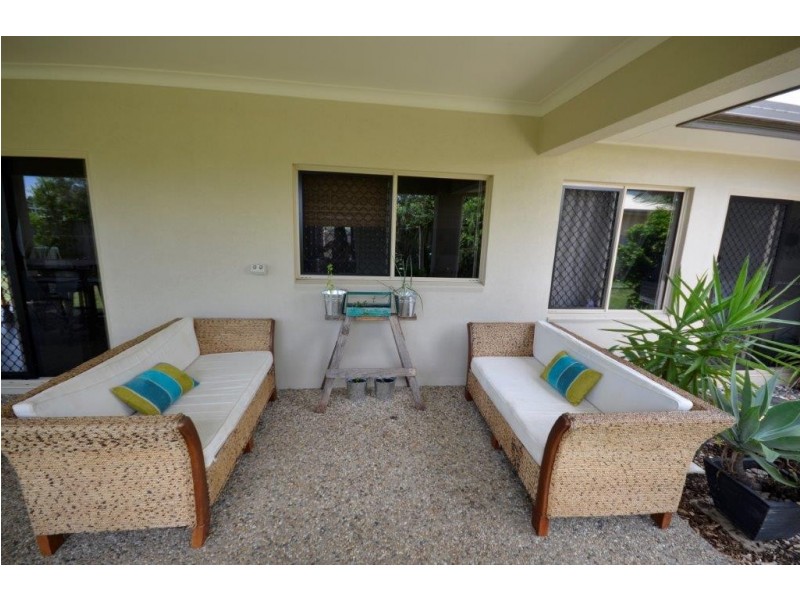 46 Riflebird Crescent, Mossman QLD 4873