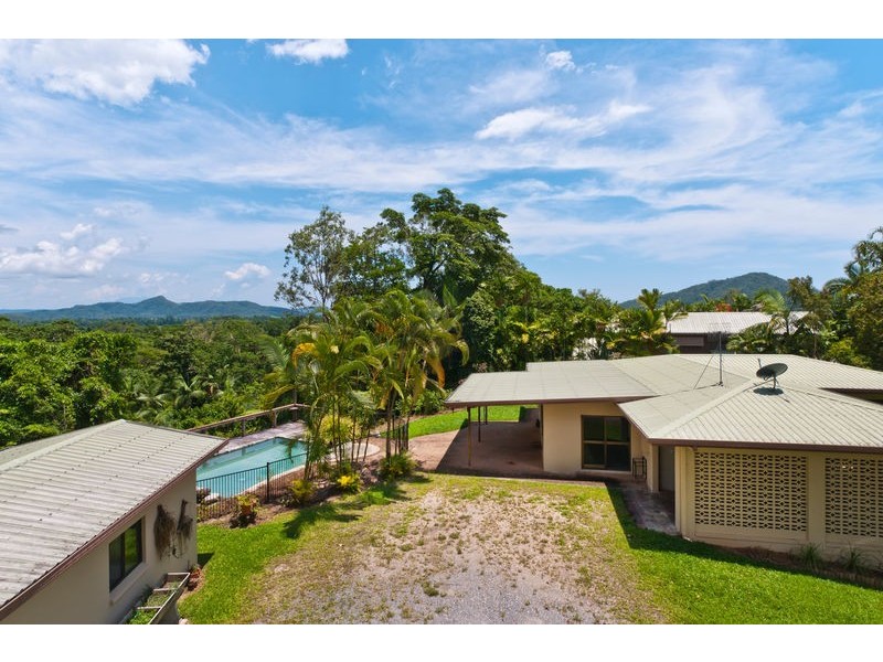 10 Coral Sea Drive, Mossman QLD 4873