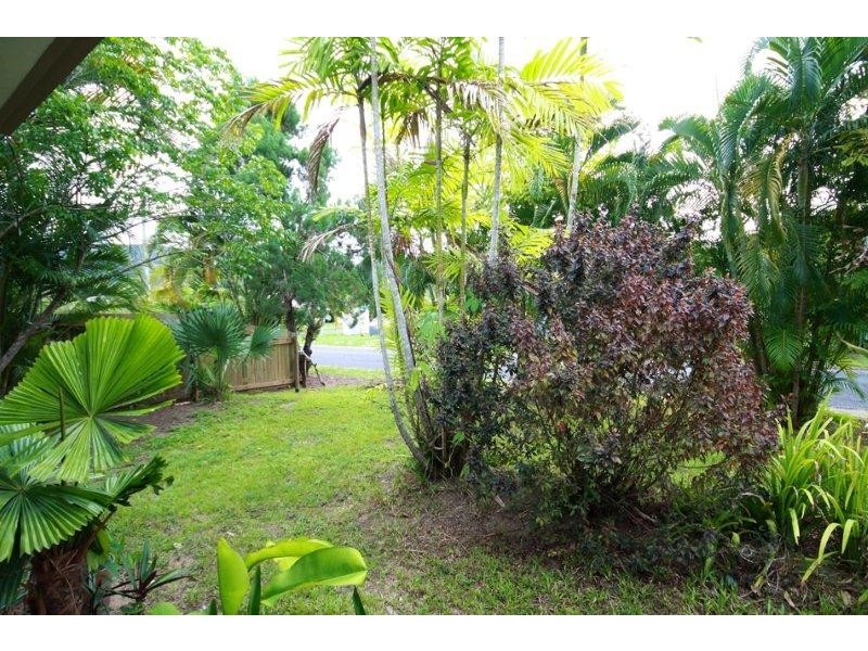 13 Barra Close, Wonga QLD 4873