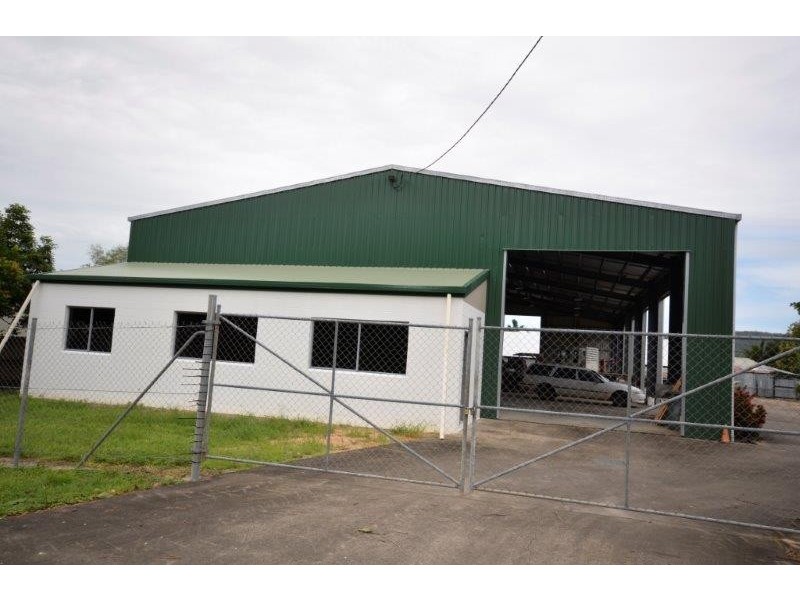 62 Pringle Street, Mossman QLD 4873