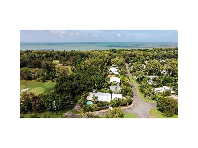 2 Sorrento Crescent, Port Douglas QLD 4877