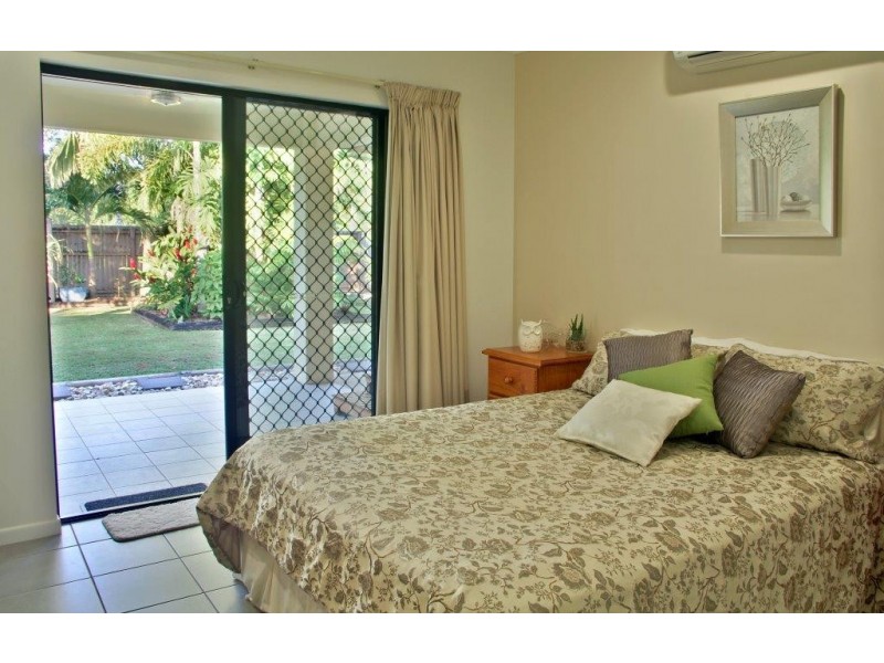 11 Forest Glen Drive, Mossman QLD 4873
