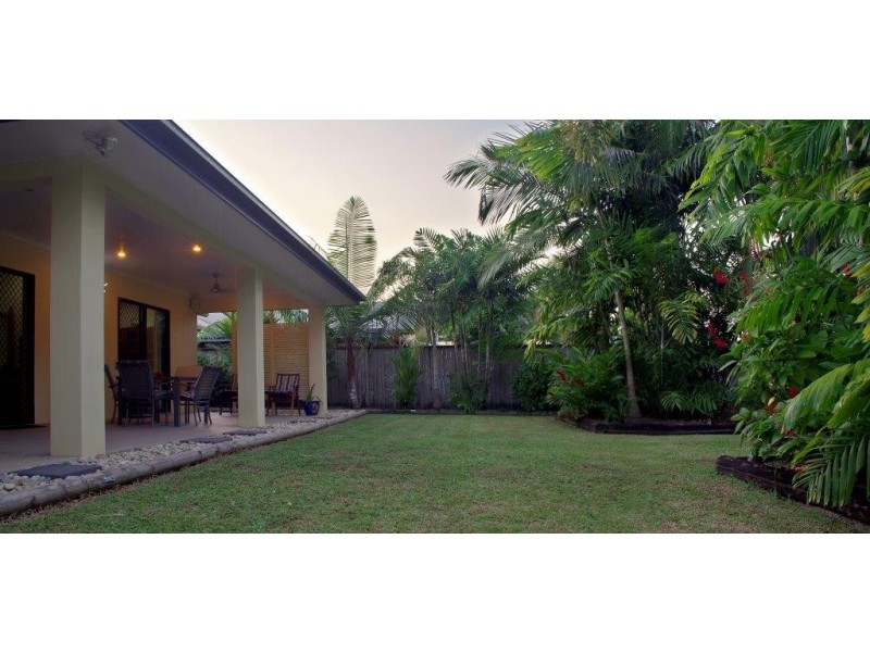 11 Forest Glen Drive, Mossman QLD 4873