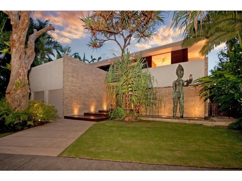 No.1 Beachfront Mirage, Port Douglas QLD 4877